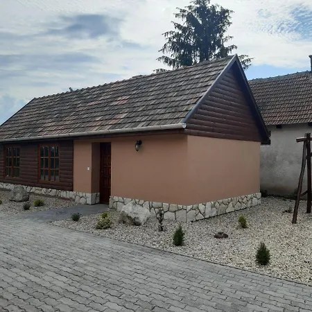 Apartment Szilvaliget Vendeghaz *