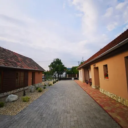 Szilvaliget Apartamento *