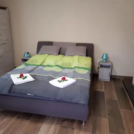 Szilvaliget Apartamento Tolcsva