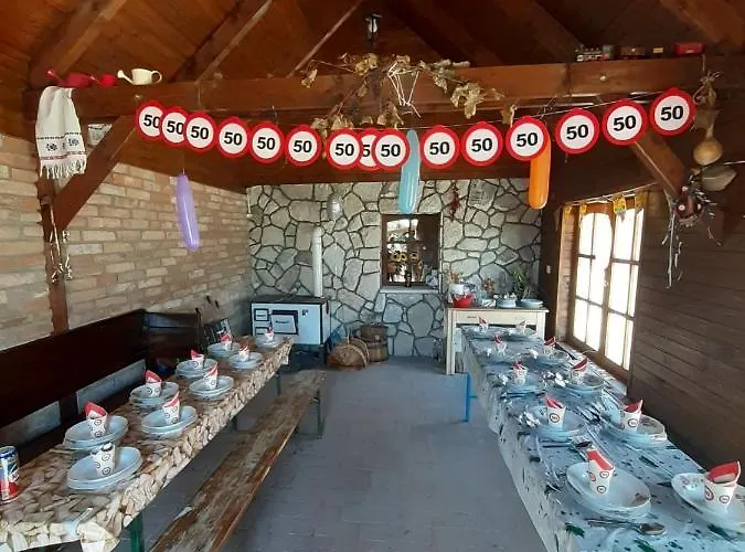 Szilvaliget Vendeghaz *